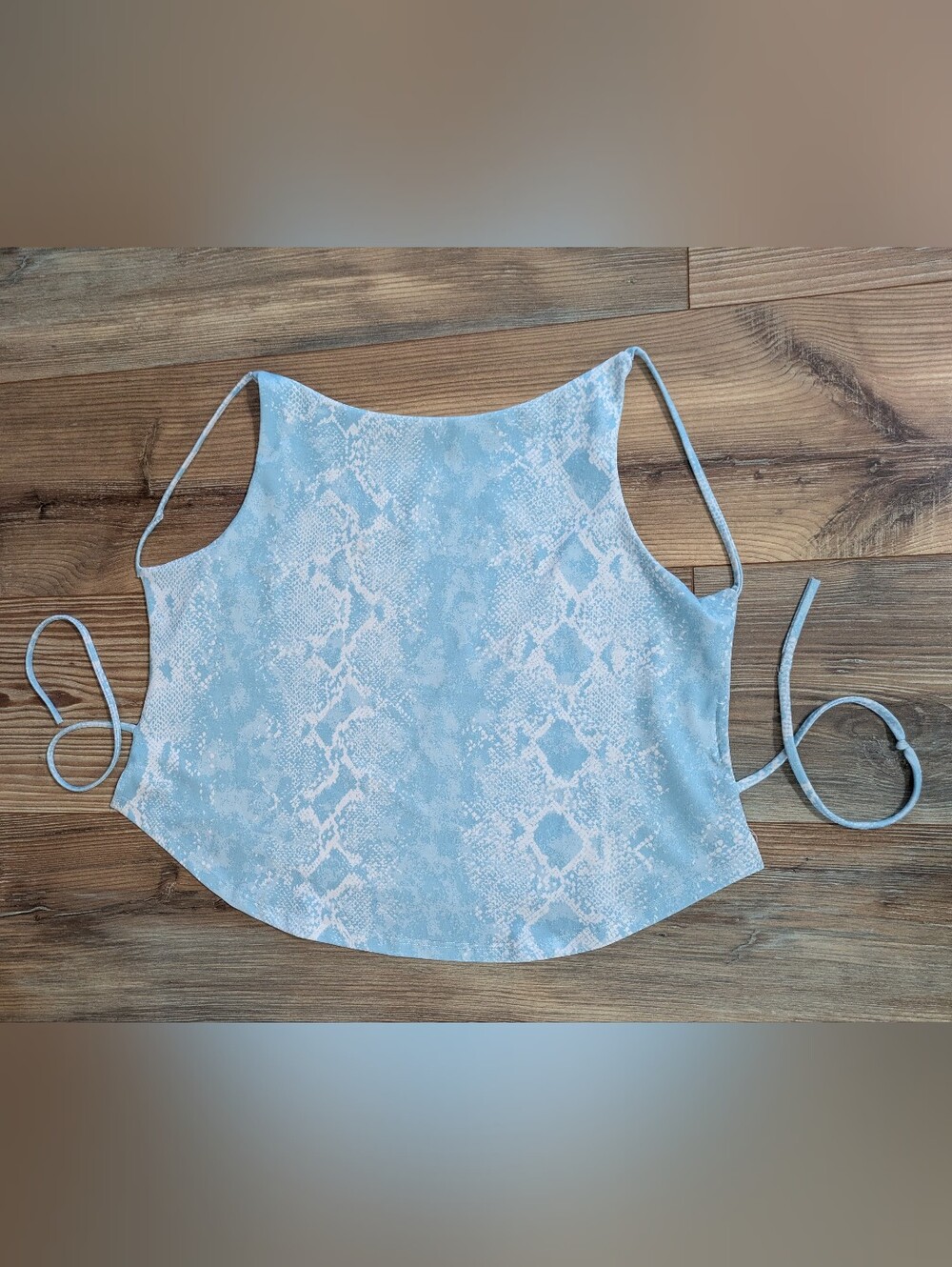 Vintage Y2K Rave City Blue Snakeskin Cropped Backless Tie Back Cami Crop Top LRG